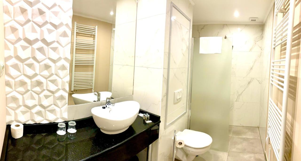 Hotel Borostyán Panzió Kaposvár Esterno foto