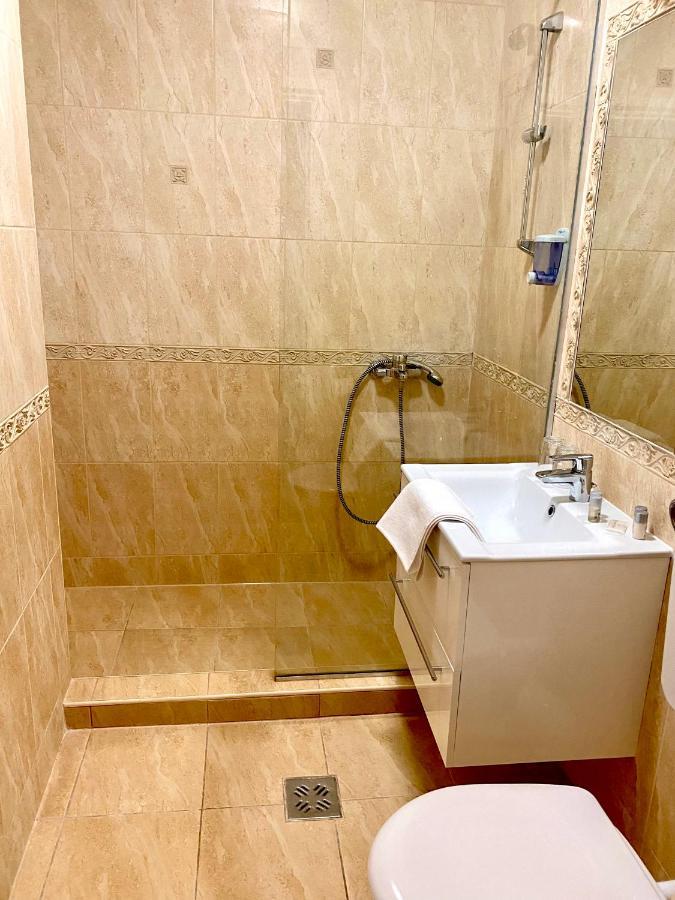 Hotel Borostyán Panzió Kaposvár Esterno foto
