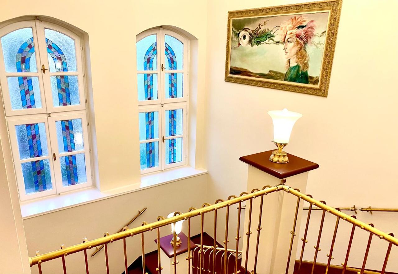 Hotel Borostyán Panzió Kaposvár Esterno foto